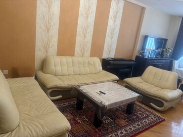 Dolablar: Divan, İşlənmiş, Açılmayan, Bazasız, Dəri, Çatdırılma yoxdur