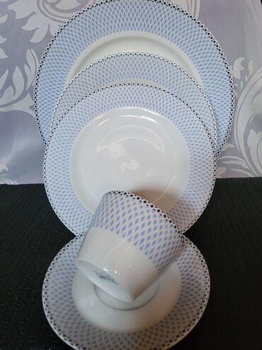 Kuhinjski setovi: Set nov petodelni porcelanski za jednu osobu. Petodelni — 8