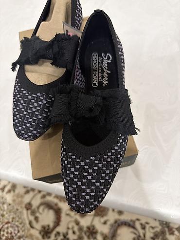 триколор: Кроссовки, 36.5, Sketchers, Новый, цвет - Черный, Самовывоз — 2
