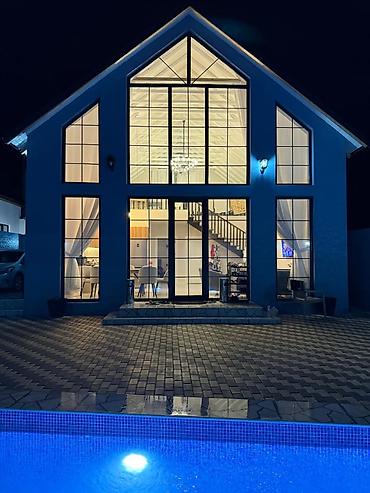 Günlük kirayə evlər: 80 kv. m, 2 otaqlı, İnternet — 2