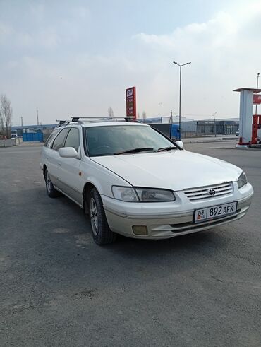 Toyota: Toyota Camry: 1997 г., 2.2 л, Автомат, Газ, Универсал