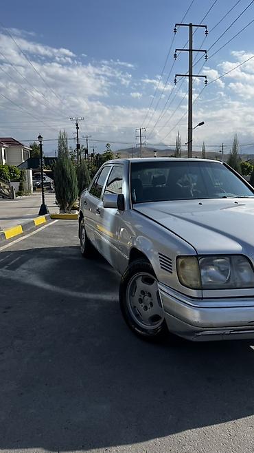 space runner: Mercedes-Benz W124: 1993 г., Седан — 4