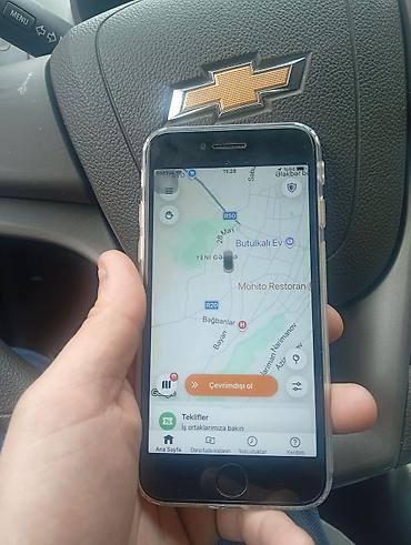 Apple iPhone: IPhone 7, 32 GB, Qara — 1