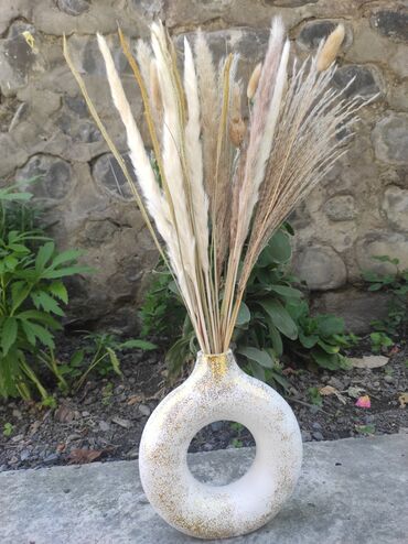 Vazalar: Bir vaza — 5