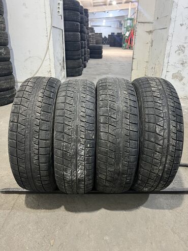 Шины: Шины 195 / 65 / R 15, Зима, Б/у, Комплект, Легковые, Япония, Bridgestone