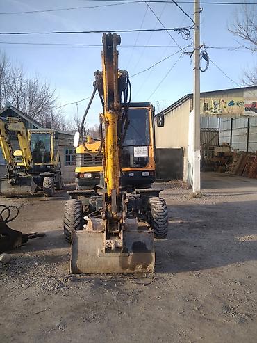 892 2: Экскаватор, Hyundai, Колесный — 1