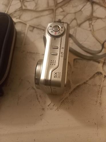 kodak: Barter edilir 82 ekran tv vəya telefonla Xüsusiyyətlər: - 8 MP CCD — 3