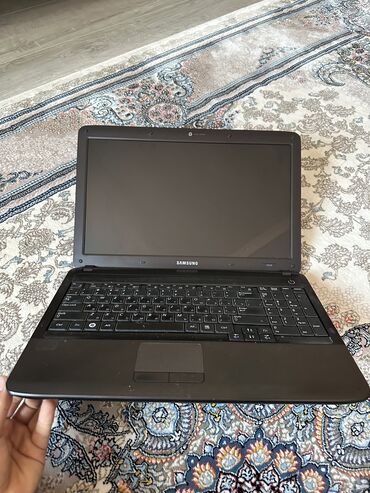 подставка ноутбука: Samsung ноутбук для работы