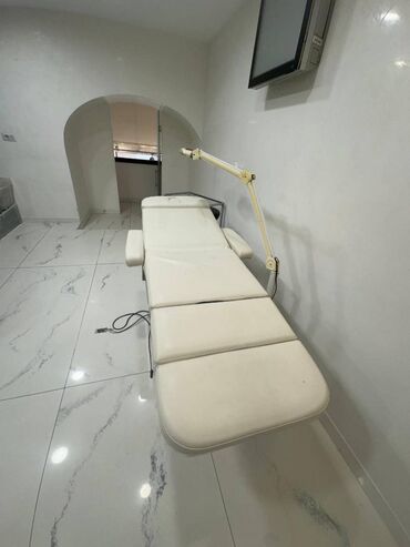 Sifarişlə ofis kresloları: Yuxarıda göstərilən bütün mebellərin ümumi qiyməti 1800 AZN təşkil — 28