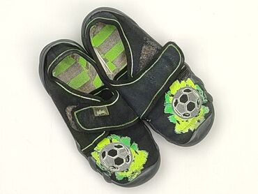kapcie na wysokie podbicie dla dziecka: Buty sportowe 27, Używany