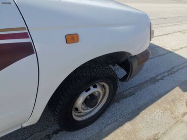 Nissan: Nissan Pickup: 2.4 l. | 1998 έ. Πικάπ at lalafo.gr — 2 Nissan: Nissan Pickup: 2.4 l. | 1998 έ. Πικάπ — 2