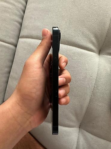 Apple iPhone: IPhone 14, Б/у, 128 ГБ, Черный, 79 % — 2