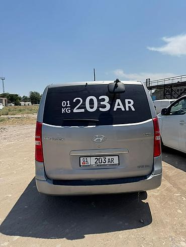 старекс 4х4: Легкий грузовик, Hyundai, Стандарт, До 1 т, Б/у — 3
