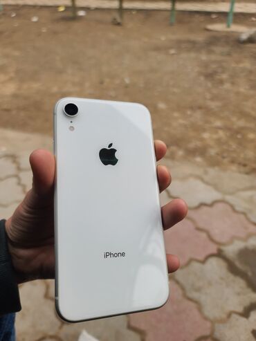 трутон: IPhone Xr, Б/у, 64 ГБ, Белый, Защитное стекло, Чехол, 79 %