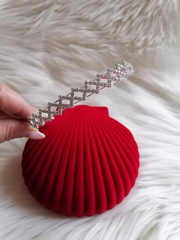 Aksesoari za kosu: Krune 1300 — 8