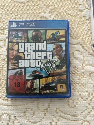 xbox 360 disk: PS4 üçün orijinal disklər – iki oyun paketi: 1) Grand Theft Auto V