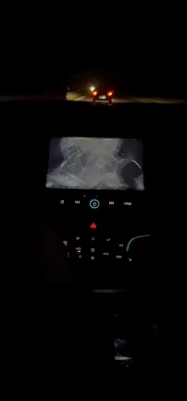 Avtomobil üçün siqnalizasiya: Monitor, İşlənmiş, Cihaz paneli, LCD displey, ABŞ, Rayonlara çatdırılma, Ünvandan götürmə, Ödənişli çatdırılma