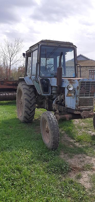 turbo az traktör: MTZ Belarus traktoru və arxa qoşulan saman yığan/pressləyən avadanlıq — 6