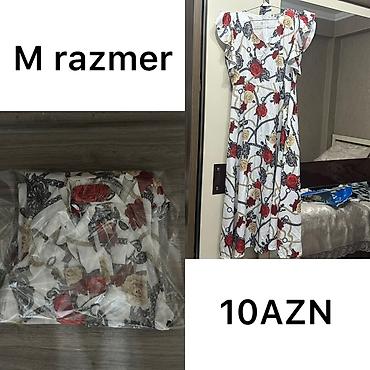 qiz kurtkasi: Qadın paltarı – M razmer - Rəng/naxış: Ağ fon üzərində qırmızı və bej — 1