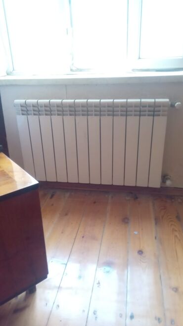 Məişət əlcəkləri: 58 seksiya radiator agirlardandi ela veziyetde 8 AZN bir seksiyasi