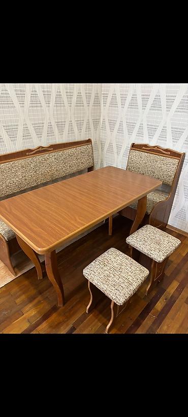 metbex stollari: Metbex ucun kunc divan, masa ve 2 taburetka. qiymet 170 man. Unvan — 1