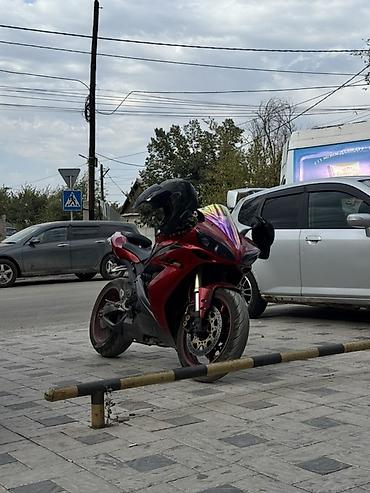 мотоциклы 200 куб: Спортивный мотоцикл Yamaha YZF-R1 (поколение YZFR1) в красном цвете — 6