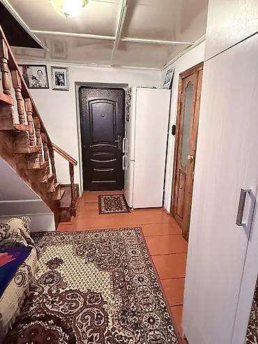 Продажа коттеджей и домов: Двухэтажный дом с двором и хозяйственными постройками, 13 соток село — 8