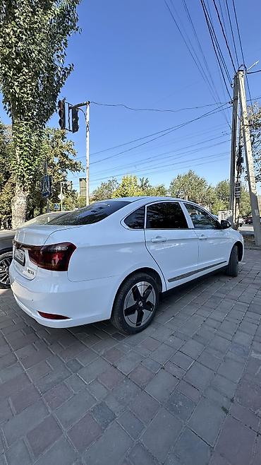 электрик машина: Электромобиль седан Dongfeng Запас хода 420 км Аренда под выкуп — 2