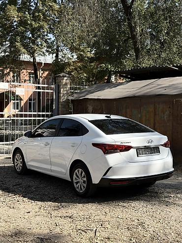 Продажа авто: Hyundai Accent: 2021 г., 1.6 л, Автомат, Бензин, Седан — 4