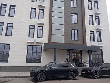 Аренда офисов: Аренда офисов, 60 м², В бизнес центре, С оборудованием, С отдельной кухней, С отдельным входом — 10