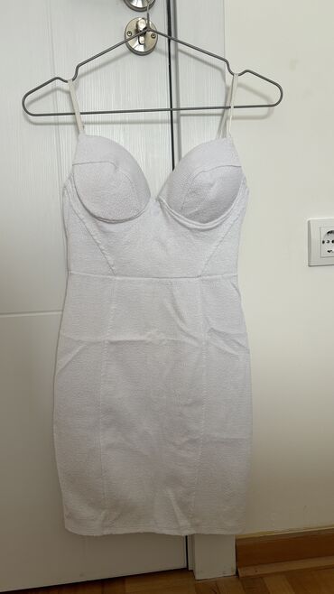 paket haljina: XS (EU 34), S (EU 36), bоја - Bela, Drugi stil, Na bretele