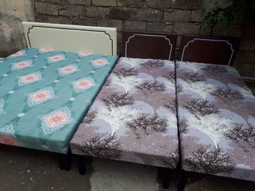 Çarpayılar: Yataq
Hazirlari var 6 Ay zəmanet vetilir
Catdrilma var munasib qymete — 5