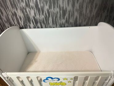 mebel satılır: Oğlan və qız üçün, Dördbucaq, Beşik, Dəst ilə, Matras ilə, Yellənmə mexanizmsiz