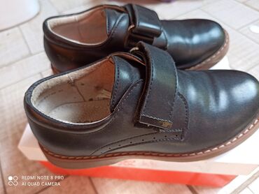 Детский мир: Мальчиковые туфли кожаные новые 30 р