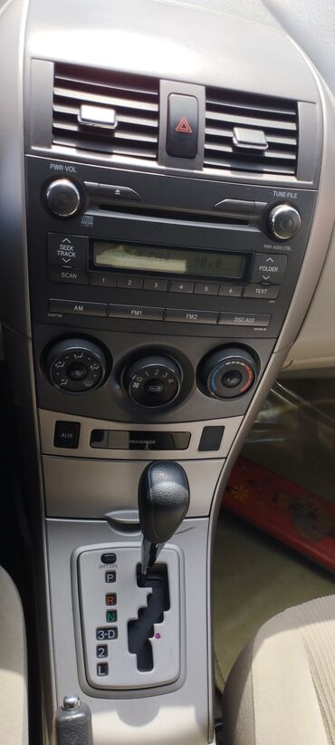 Toyota: Toyota Corolla: 1.8 l | 2011 il Sedan