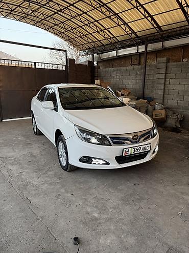 электромобиль нета: BYD E5: 2018 г., Электромобиль, Седан — 3