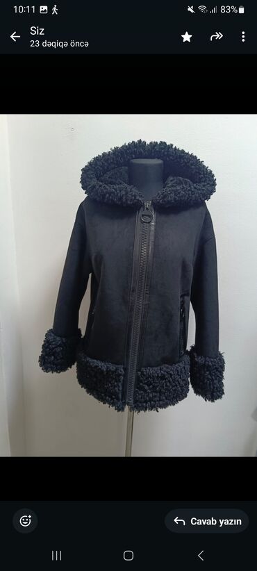 вязаные мужские свитера: Qadınlar üçün qara rəngli qışlıq kürklü jaket - Model: qısa kəsimli