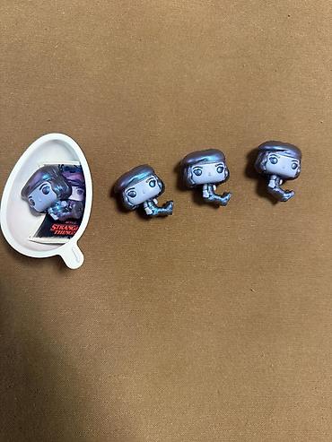 kinder stranger things: Fiqur, rəng - Bənövşəyi — 1