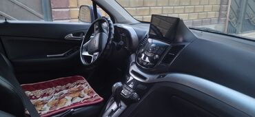 Chevrolet: Chevrolet Orlando: 2014 г., 2 л, Автомат, Дизель, Минивэн — 11