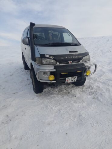 Mitsubishi: Mitsubishi Delica: 1996 г., 2.8 л, Автомат, Дизель, Внедорожник