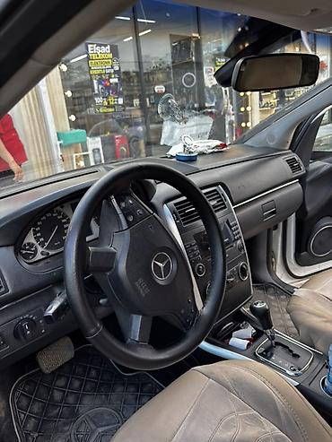 мерседес ешка: Mercedes-Benz B-Class (W245) – ağ rəngli kompakt minivan/hetçbek — 9