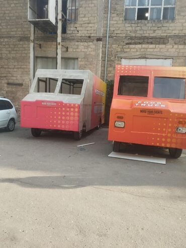 Butkalar, köşklar: Fast food konteyneri yığılması — 3