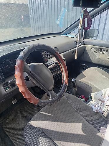 Транспорт: Nissan Prairie: 1992 г., 1.6 л, Механика, Бензин, Минивэн — 6