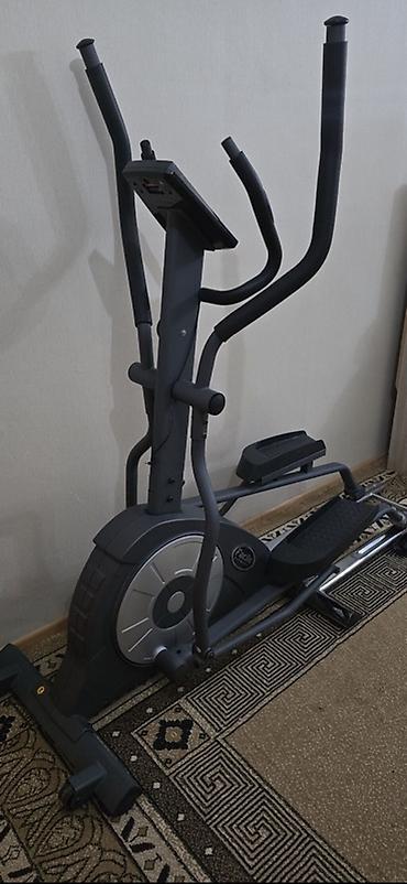 фитнес: Elliptik trenajor – Facile Fitness - Tam bədən üçün kardio məşqi — 1