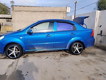 maşin peci: 4bolt R16 yaxsi veziyededi 099 717 60 90 — 4