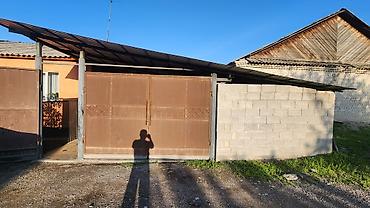 Продажа коттеджей и домов: Дом с двором и хозяйственными постройками - Закрытая территория с — 1