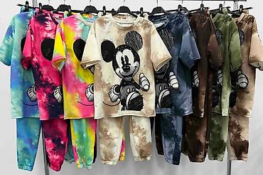 Kompleti: Komplet
Cena 3600
Uni vel.
V30 — 9