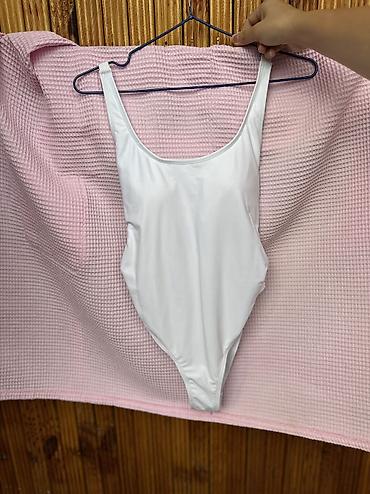 открытая спина: Купальник сплошной с открытой спиной корсетный
S M L XL — 6