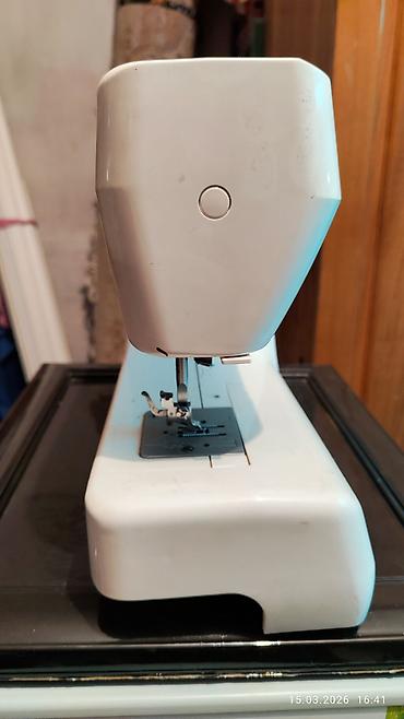 Швейные машины: Швейная машина Janome, Электромеханическая — 6