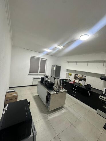 Офисы: Сдаю Офис, 215 м², В частном доме, С отдельным входом, С отдельным сан узлом, С последующим выкупом — 3